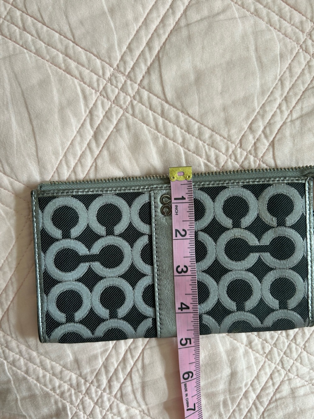 Coach Y2K Julia Op Art zippy wristlet Black & Silver - Picture 7 of 10